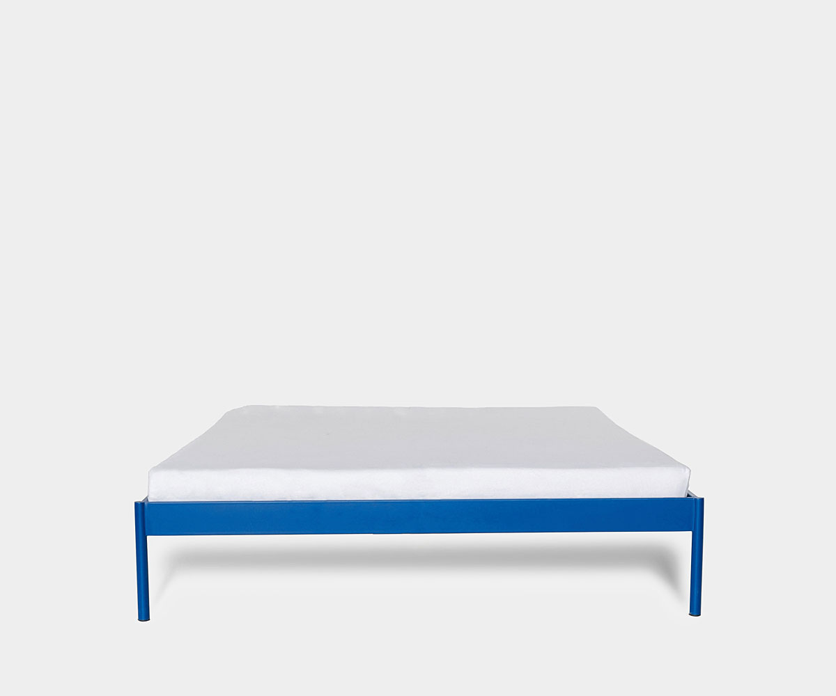 CRUS Metal bed 160x200 cm