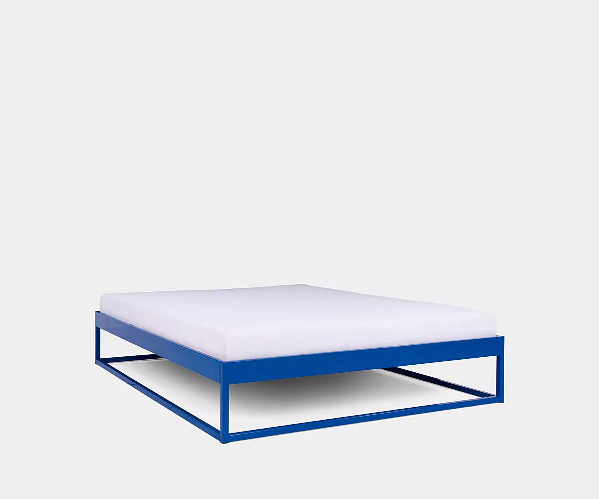 SIMPLEX Metallbett ohne Kopfteil in Blau Vorderansicht Simplex-Metallbett ohne Kopfteil in Blau